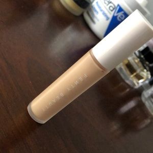 Fenty beauty concealer